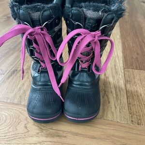 DSG Black and Pink Winter Boots